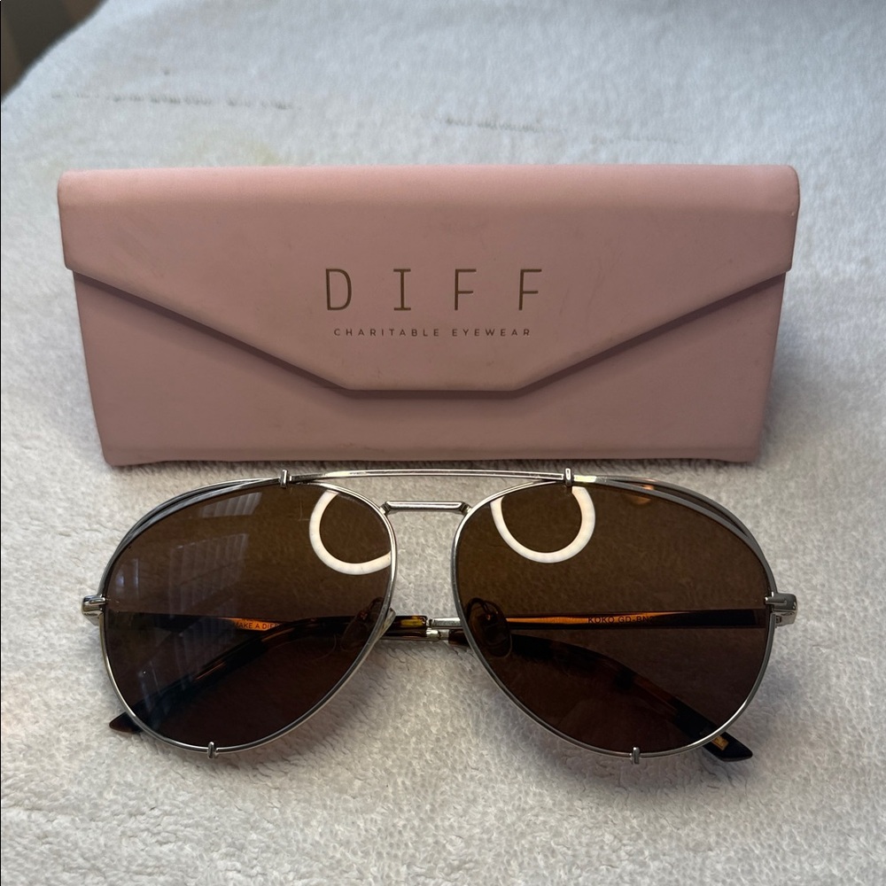 Diff Eyewear Sunglasses KOKO Wire Aviators Dark Lens GD BN-22